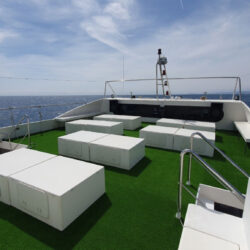 Catamaran Cala San Vicente Barcelona 3