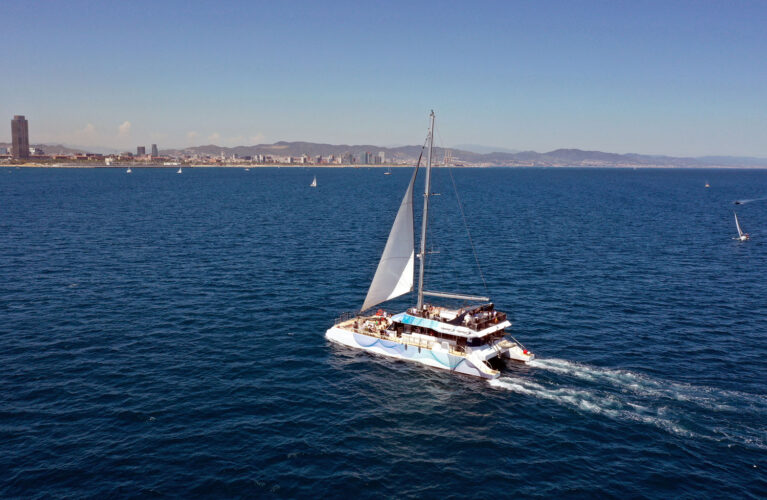 Catamaran Eco Sail Barcelona 23