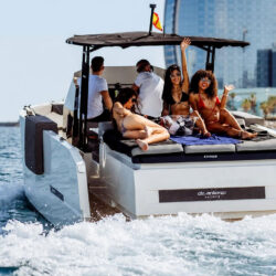 Motorboat De Antonio D28 Barcelona 13