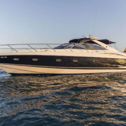yacht Sunseeker Camargue 52 Barcelona 1