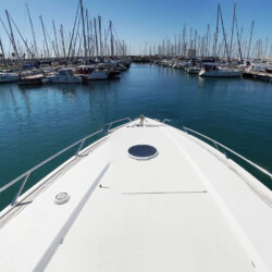 yacht Sunseeker Camargue 52 Barcelona 10