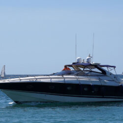 yacht Sunseeker Camargue 52 Barcelona 21