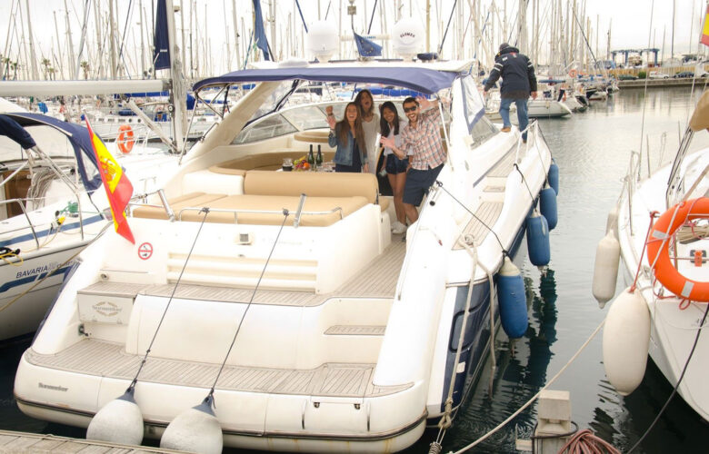 yacht Sunseeker Camargue 52 Barcelona 4