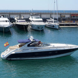 yacht Sunseeker Camargue 52 Barcelona 5