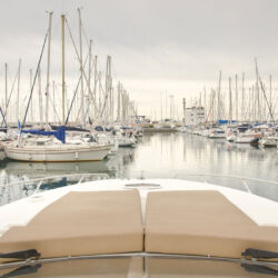 yacht Sunseeker Camargue 52 Barcelona 7