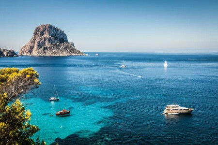 The Top Yachting Destinations in Spain