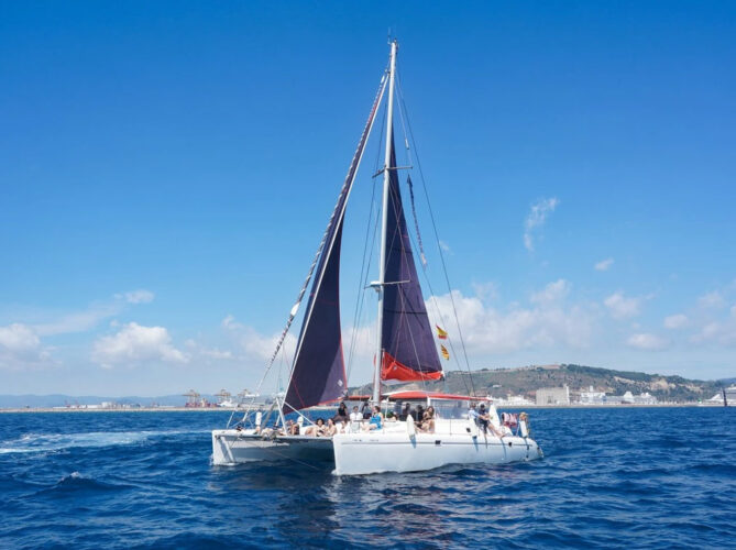 Catamaran Voyage 450 DC Barcelona 27