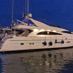 Yate Astondoa 82 GLX Barcelona 30