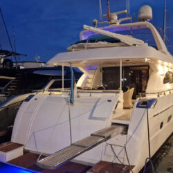 Yate Astondoa 82 GLX Barcelona 32