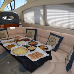 rent yacht Azimut 46 Barcelona 35