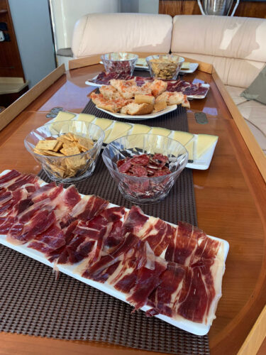 rent yacht Azimut 46 Barcelona 36