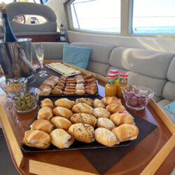 rent yacht Azimut 46 Barcelona 39