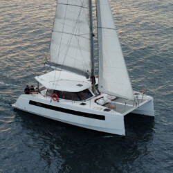 Tur Tur Nautitech 40