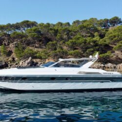 Pershing 45 Yacht 20