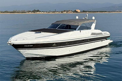 rent yacht Pershing 45 Roses