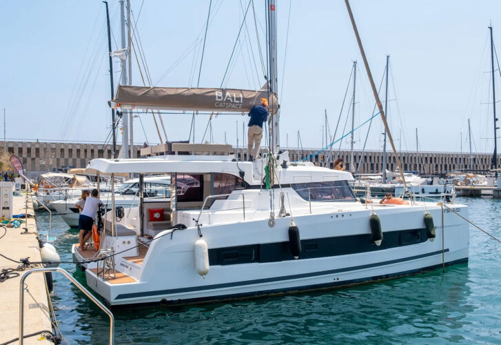 catamaran Bali Catspace Barcelona 11