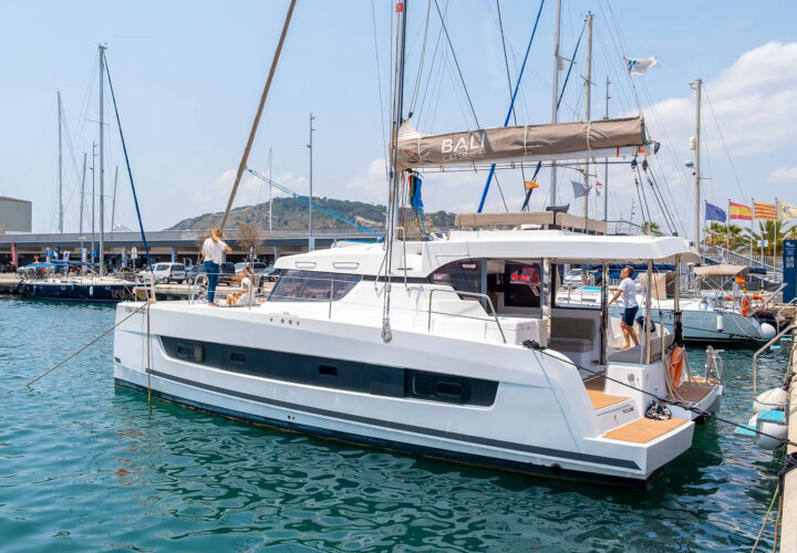catamaran Bali Catspace Barcelona 12