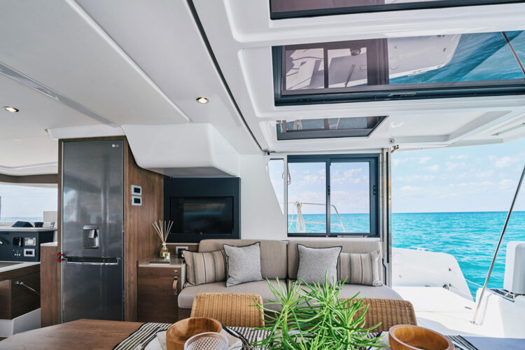 Bali 4-2 Manuela Barcelona 11