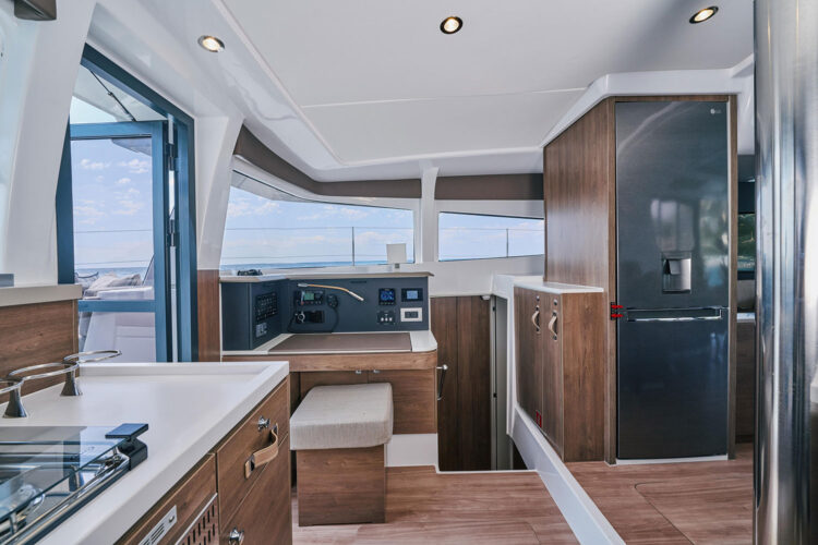 Bali 4-2 Manuela Barcelona 19