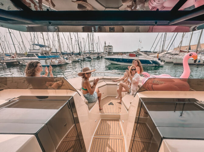 Catamaran Astilux Alexa 37 Barcelona 11