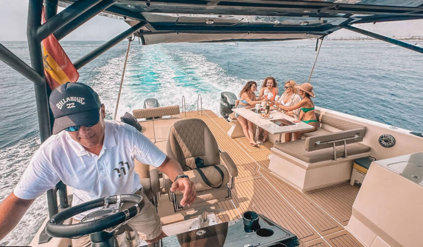 Catamaran Astilux Alexa 37 Barcelona 23