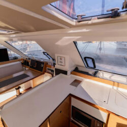 Catamaran Nautitech 40 Barcelona 27