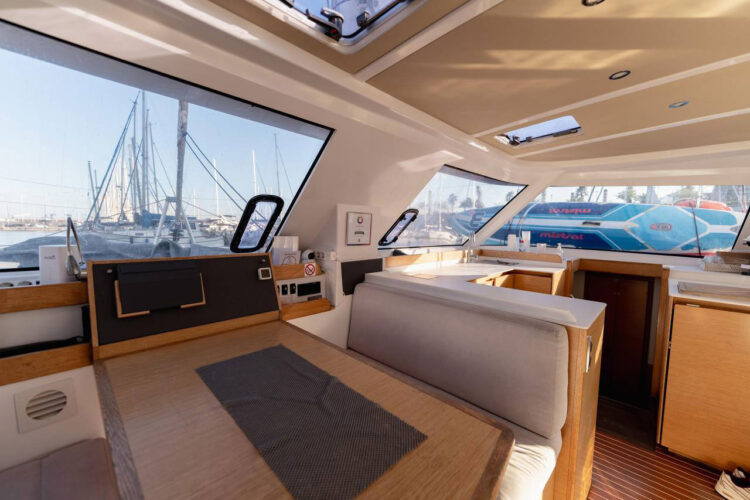 Catamaran Nautitech 40 Barcelona 29