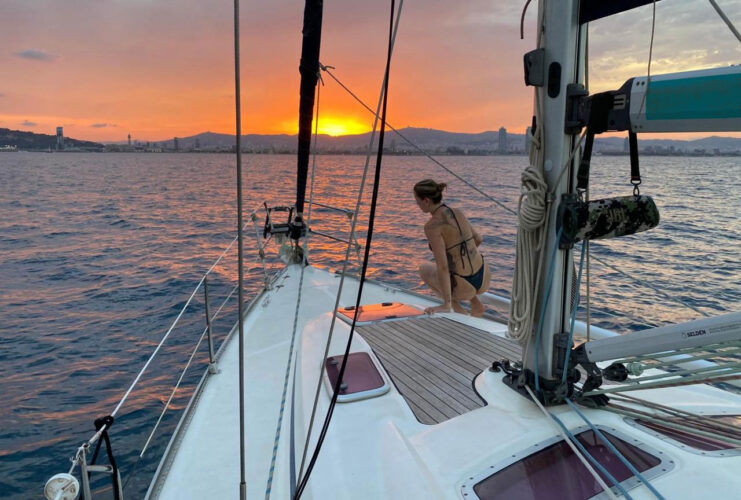 Sailboat Bavaria 37 Barcelona 20