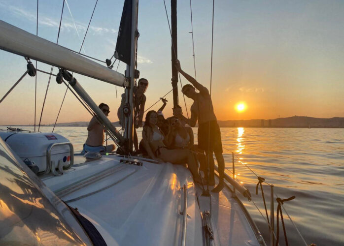 Sailboat Bavaria 37 Barcelona 26