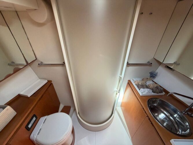 Sailboat Maxi Dolphin 65 Barcelona 29