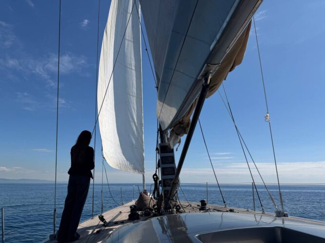 Sailboat Maxi Dolphin 65 Barcelona 35
