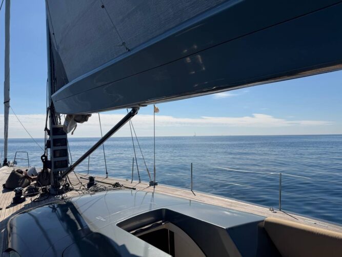 Sailboat Maxi Dolphin 65 Barcelona 37