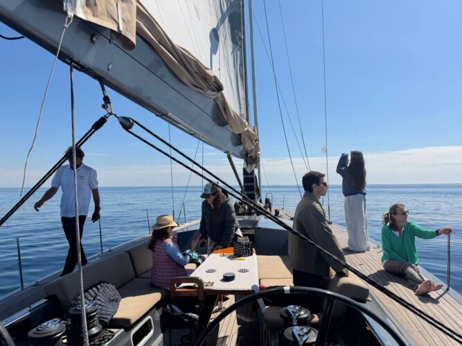 Sailboat Maxi Dolphin 65 Barcelona 38