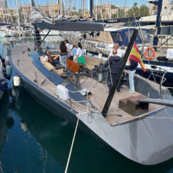 Sailboat Maxi Dolphin 65 Barcelona 42