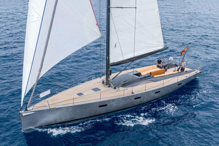 Sailboat Maxi Dolphin 65 Barcelona 46