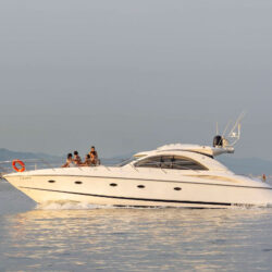 yacht Sunseeker Camargue 50 Barcelone 10