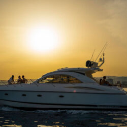 yacht Sunseeker Camargue 50 Barcelone 11