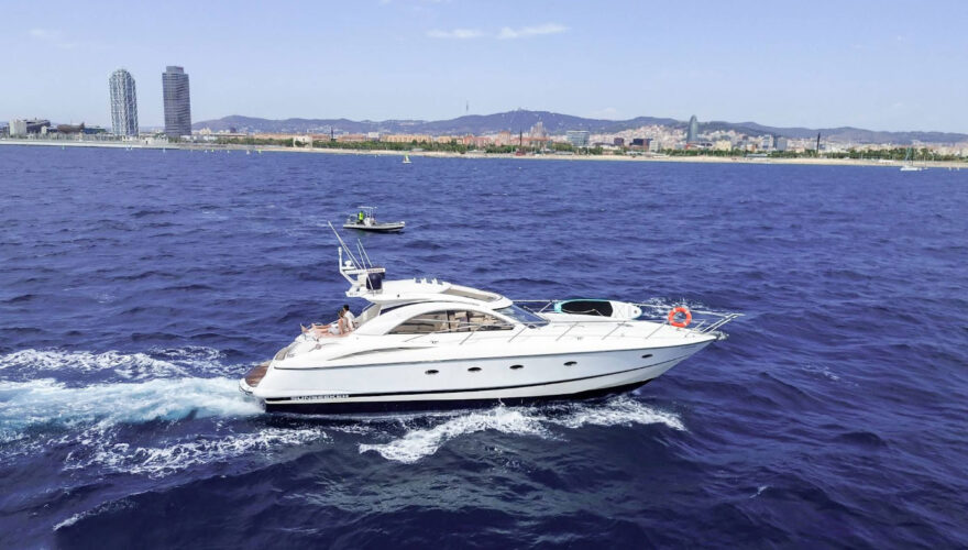 yacht Sunseeker Camargue 50 Barcelone 14