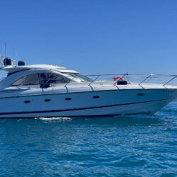 yacht Sunseeker Camargue 50 Barcelone 16