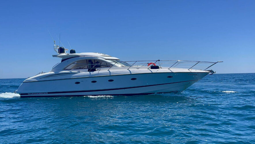 yacht Sunseeker Camargue 50 Barcelone 16