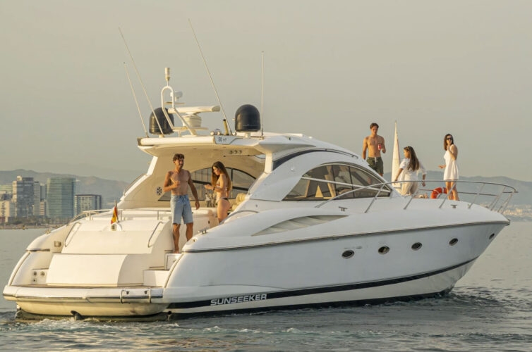 yacht Sunseeker Camargue 50 Barcelone 18