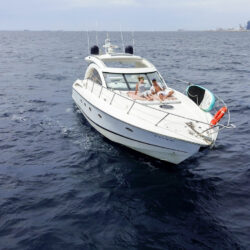 yacht Sunseeker Camargue 50 Barcelone 19