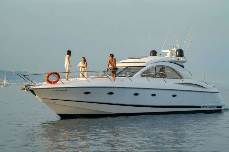 yacht Sunseeker Camargue 50 Barcelone 5
