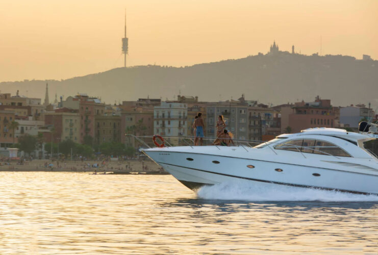 yacht Sunseeker Camargue 50 Barcelone 8