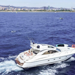 yacht Sunseeker Camargue 50 Barcelone 9