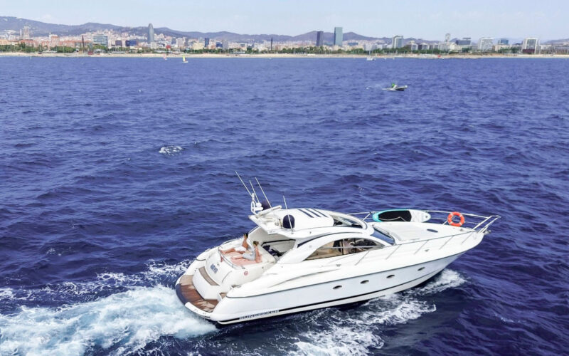 yacht Sunseeker Camargue 50 Barcelone 9