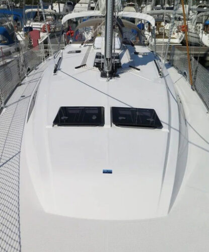 Sailboat Bavaria Cruiser 46 Barcelona 11