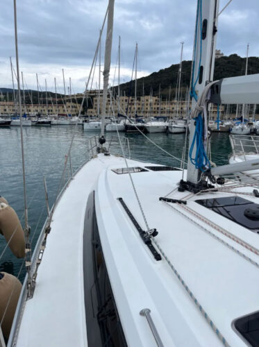 Sailboat Bavaria Cruiser 46 Barcelona 7