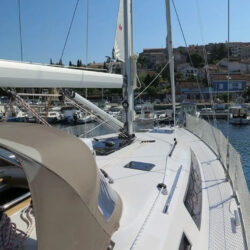 Sailboat Bavaria Cruiser 46 Barcelona 9
