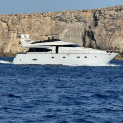 yacht Maiora 20 Barcelona 13